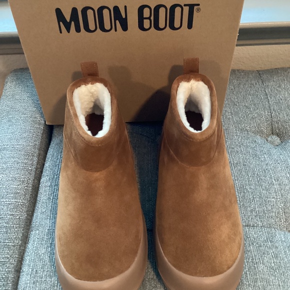 Moon Boot® Luna Low Faux Shearling Lined Boot (Women), size EU 37, $250 - Picture 14 of 15